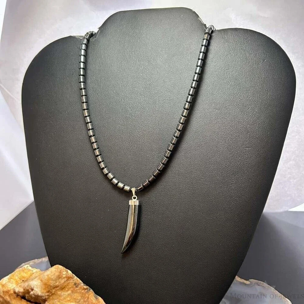 Hematite Beads with Hematite Fang Pendant Unisex 16